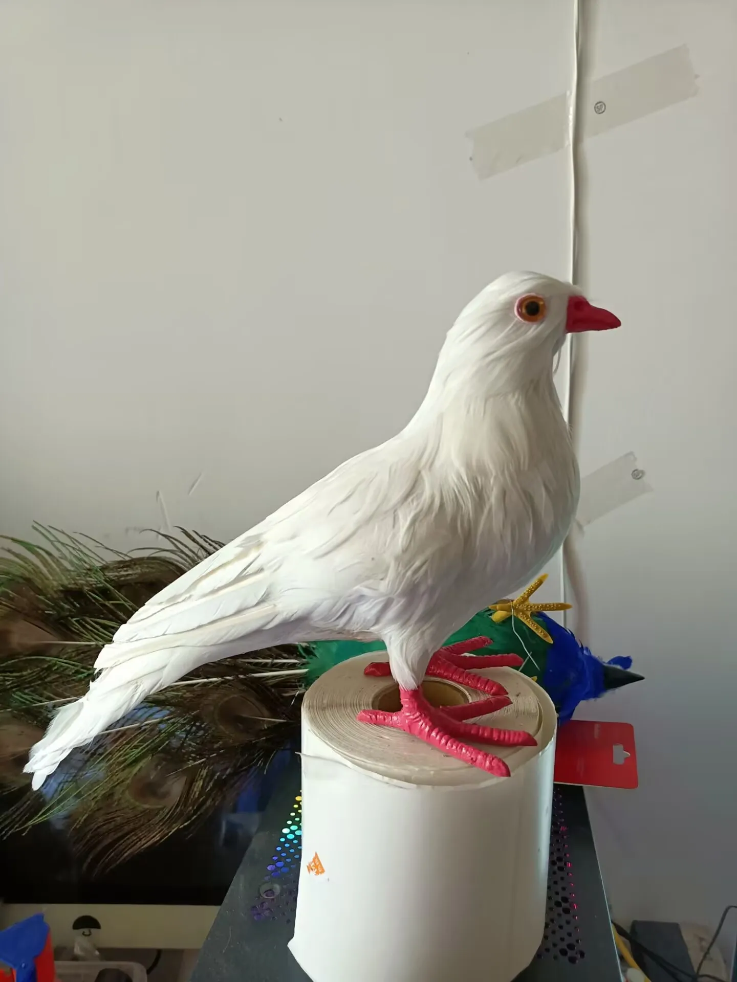 

Милая имитация пластикового и перьевого голубя, модель в подарок, около 30 см xf2219