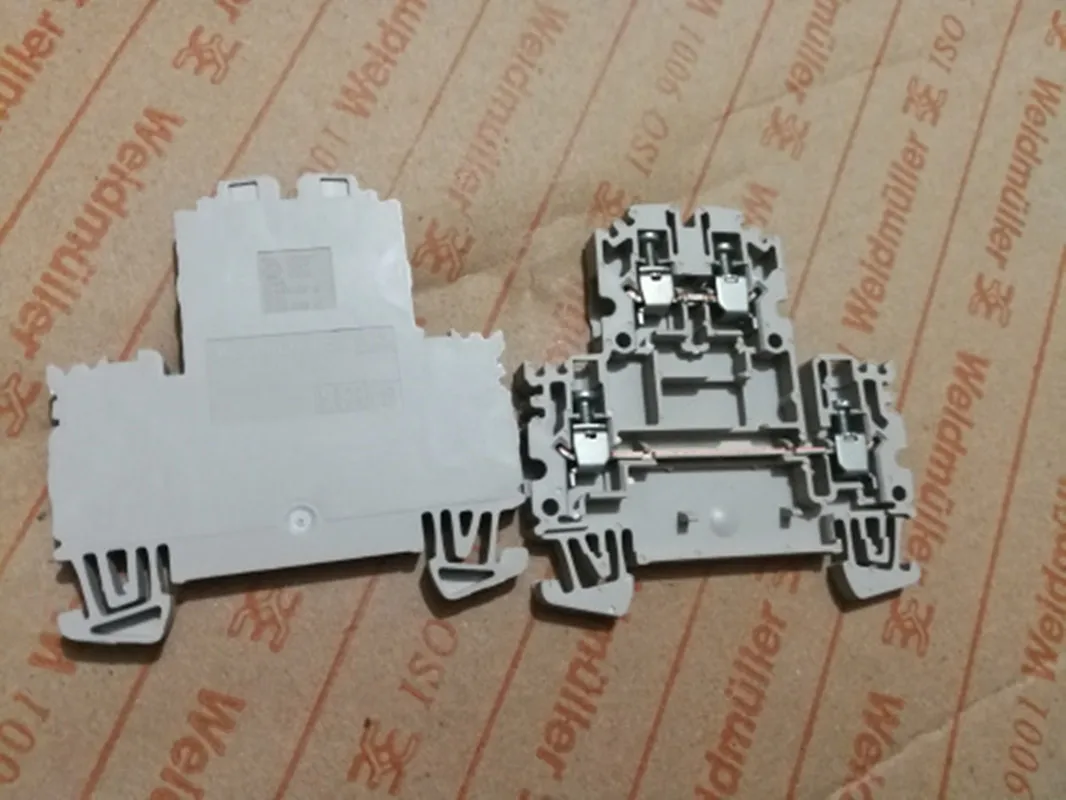 

20pcs terminal WDK 2.5N 1041600000