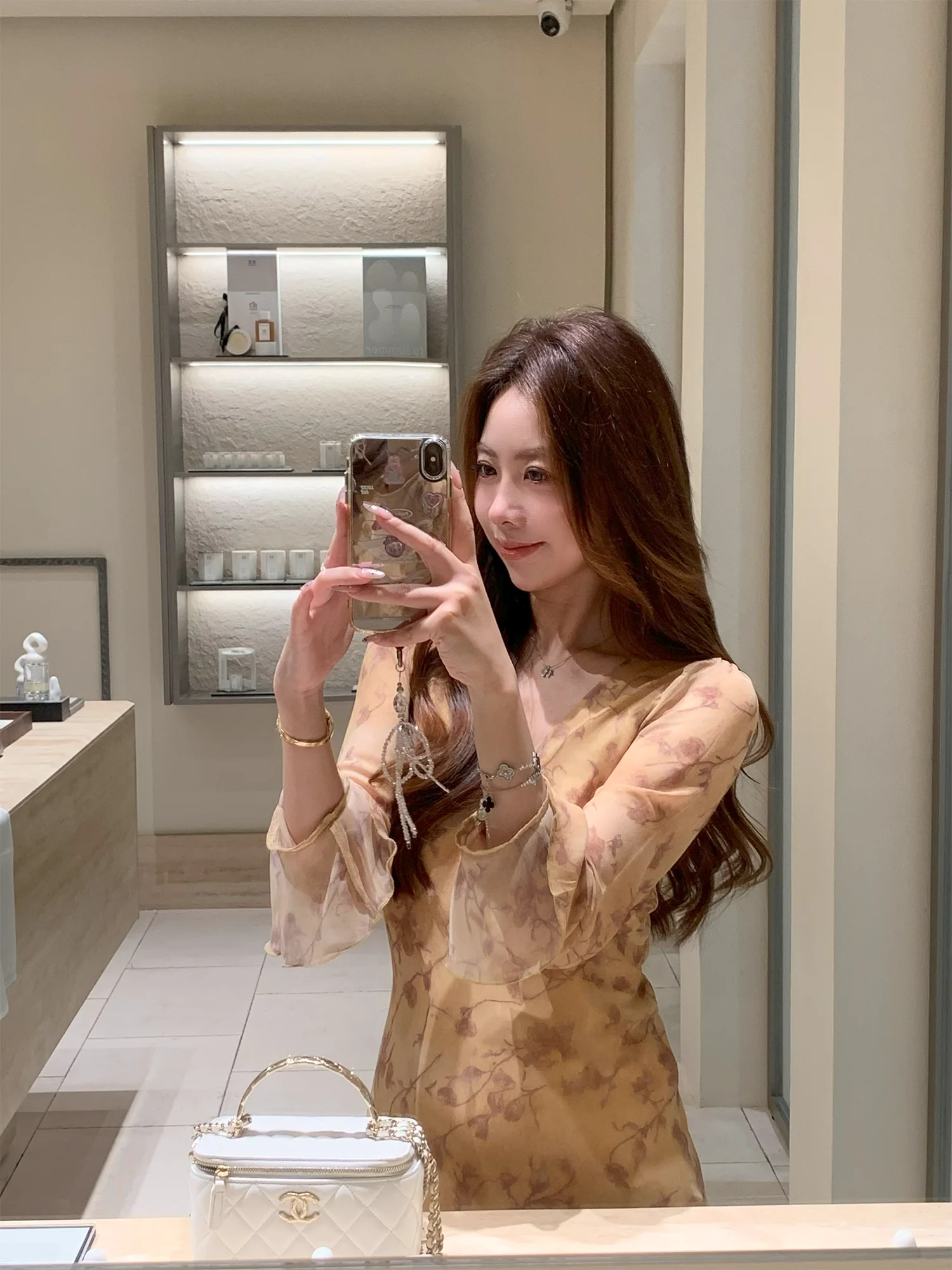 

Gentle V-ne Long Sve Wave Floral Print Waist-cinched Dr Baby6 e Sink Autumn Hawk Casual Sle Soft Polyester