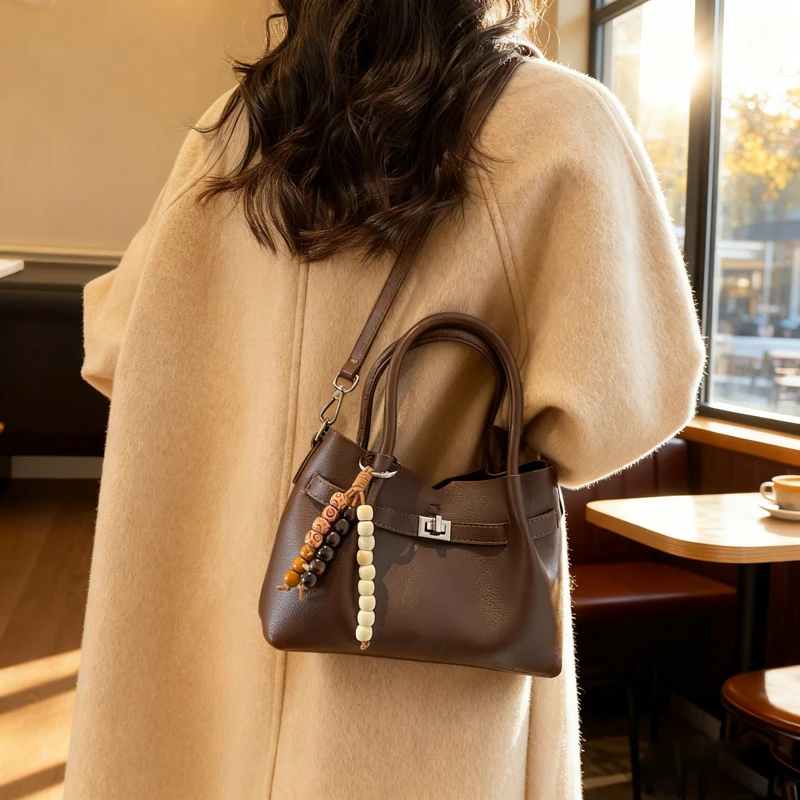 حقيبة كروس عصرية بتصميم كاجوال للنساء بسعة كبيرة بلون سادة وفريدة من نوعها #6