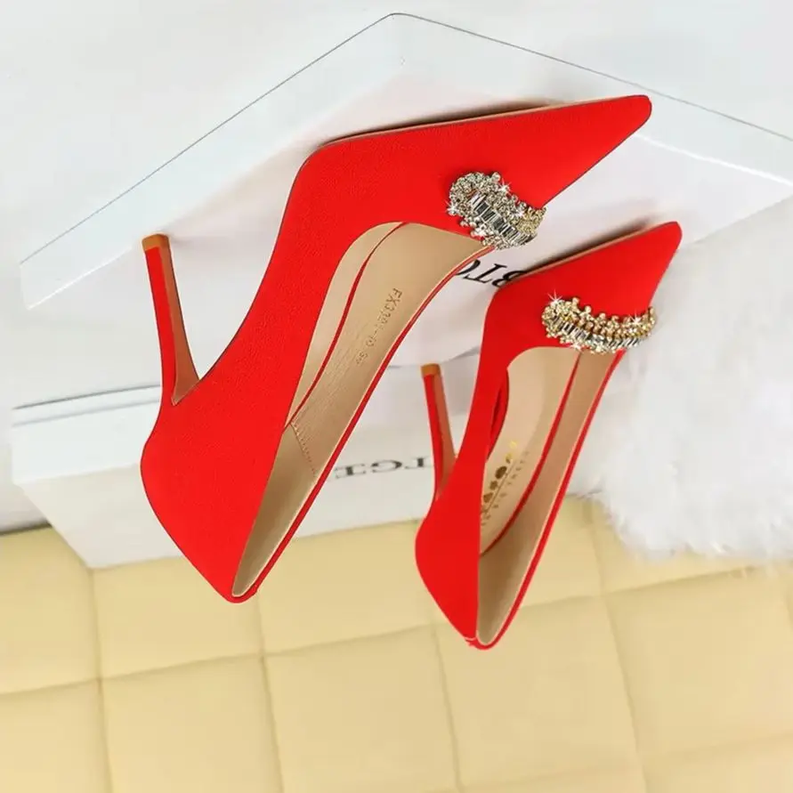 

Fashionable Simple Thin Super High Heels Shallow Tip-Toe Shining Rhinestone Buckles Elegant Versatile Flannel Single Shoes New