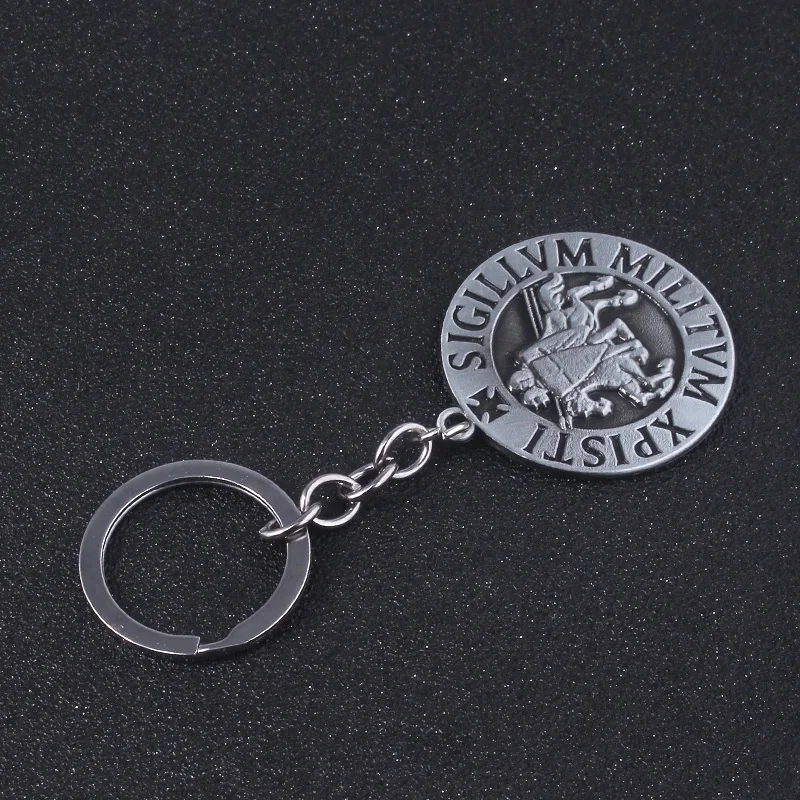 لعبة قاتل العقيدة المفاتيح لعبة الدعائم فرسان تمبلار حلقات المفاتيح المعدنية للنساء الرجال المشجعين على ظهره هدايا مجوهرات ساحرة #5