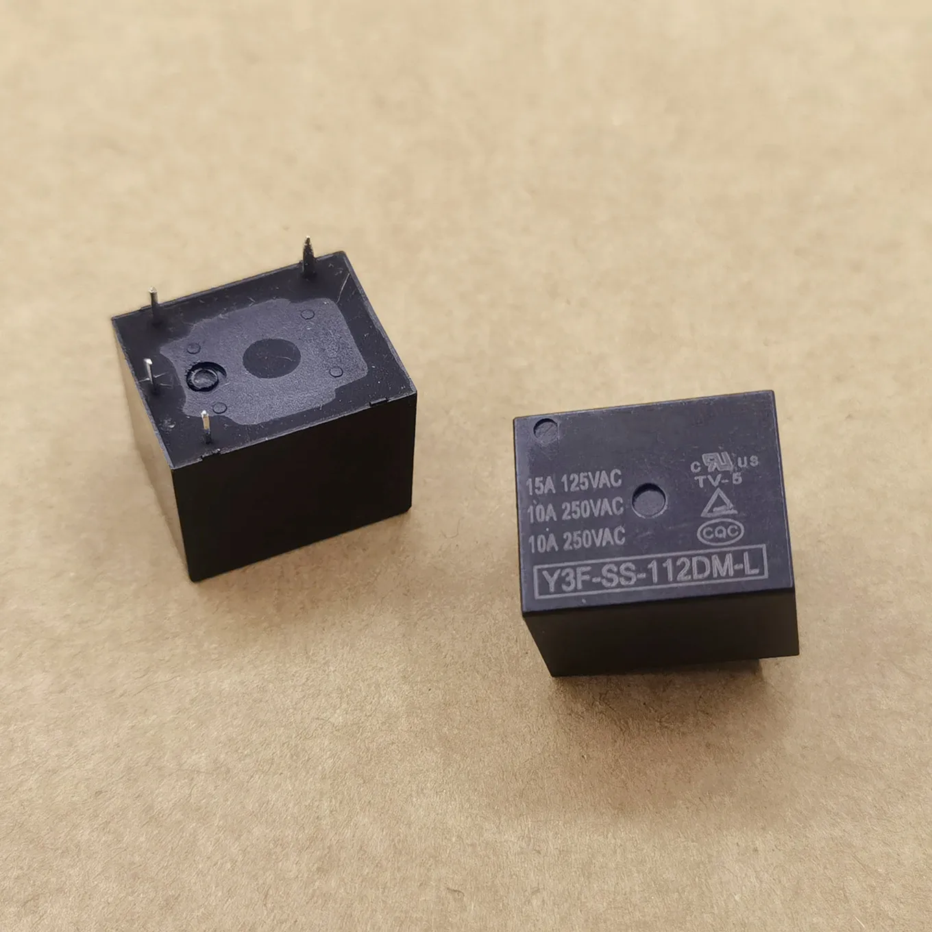 Original New 100% Y3F-SS-112DM-L 15A/10A Relay 4Pin Normally Open 12VDC