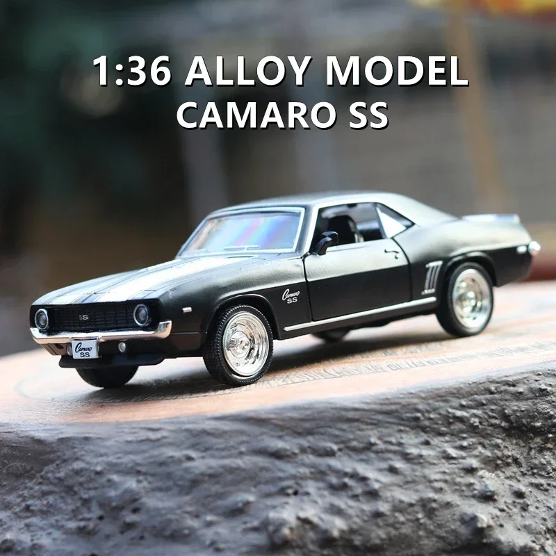 

1/36 Классический спортивный автомобиль 1969 Camaro SS, модель автомобиля из сплава, литье под давлением, металлические игрушечные транспортные средства, модель автомобиля, высокая имитация игрушки в подарок