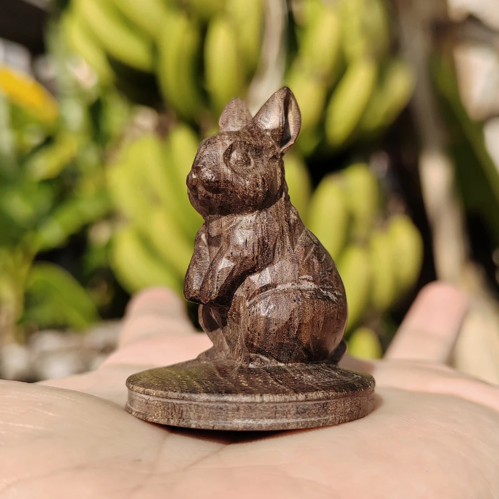 1.8 Inch Hand-Carved Wooden Rabbit Ornament, Abstract Style, Natural Style, Suitable for Christmas Decorations, Party Decorations, Tabletop Decorations, Bedroom, Back-To-School Season Gifts, New Year Gifts, Home Decoration