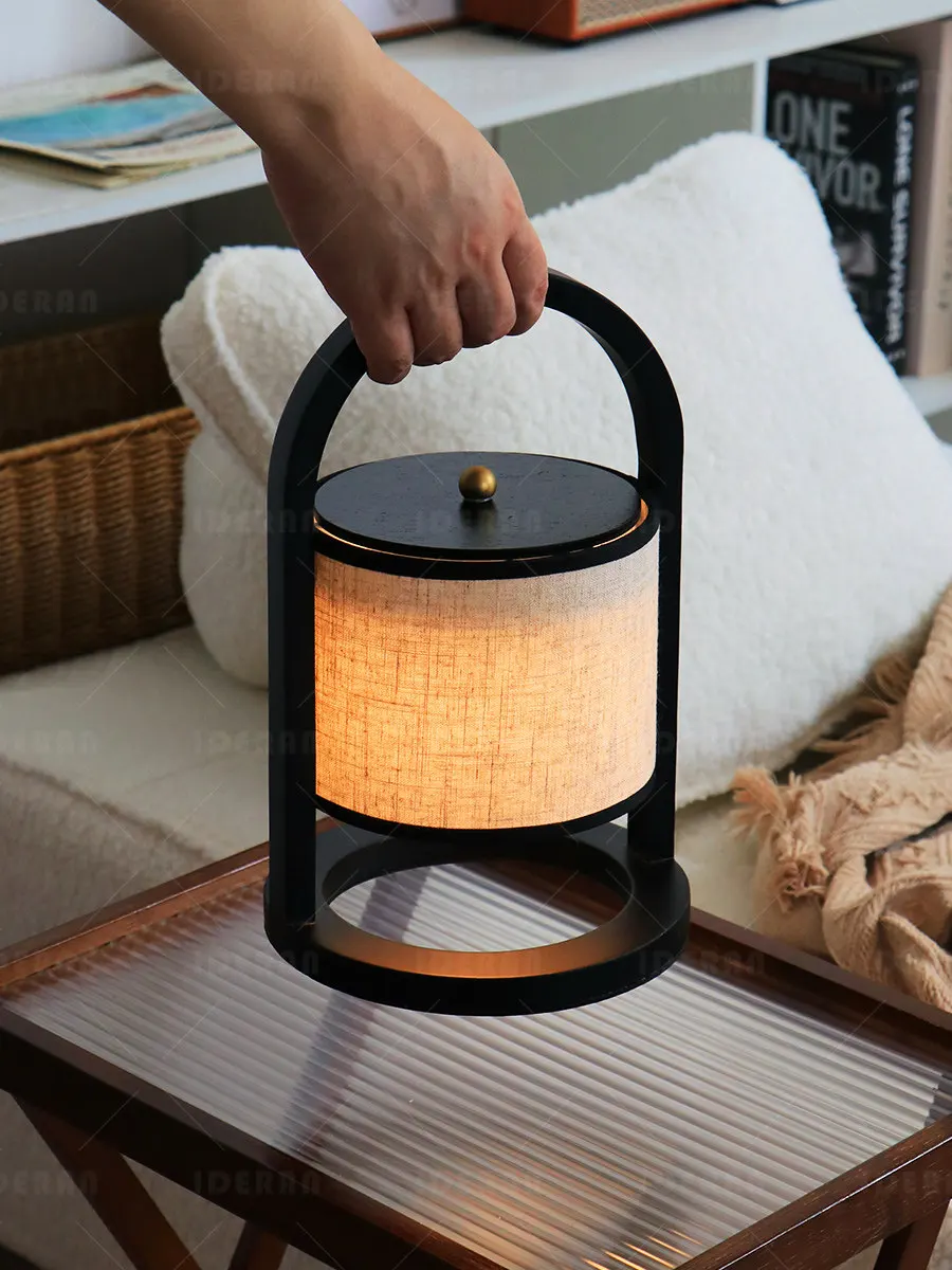 French vintage hand-held table lamp, retro light luxury high-end living room bedroom bedside charging atmosphere night light