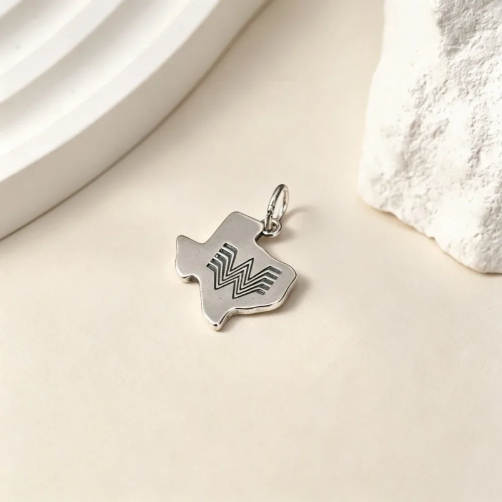 Silver‑Tone Texas State Map Engraved Arrow Symbol Dangle Charm Pendant USA Souvenir Bead  Fit Snake Chain Bracelet Necklace