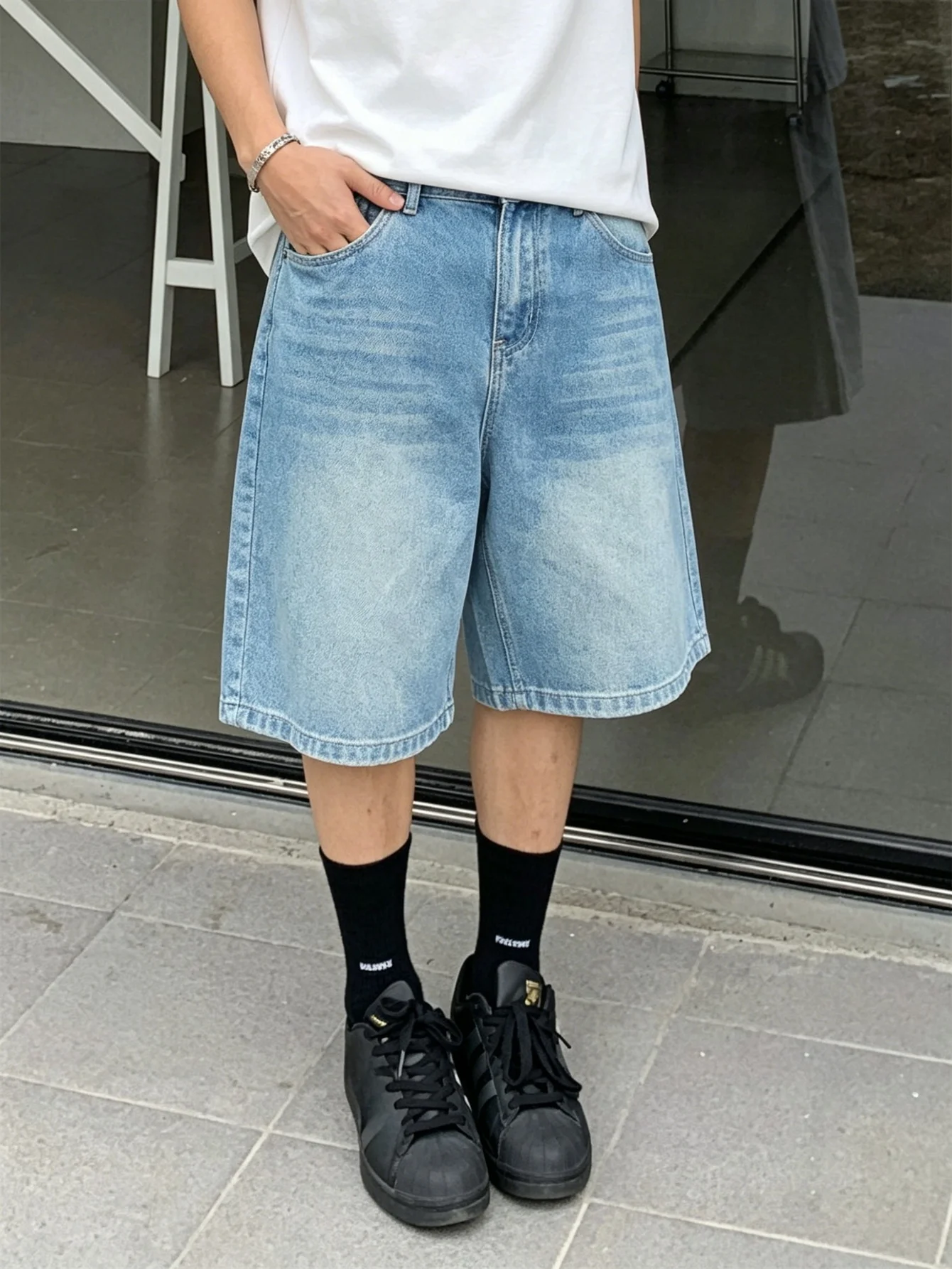 

Men Daily Basic Loose Blue Non Stretch Denim Jorts Soft Solid Color Casual Cut Suitable For Everyday Leisure Street Activities