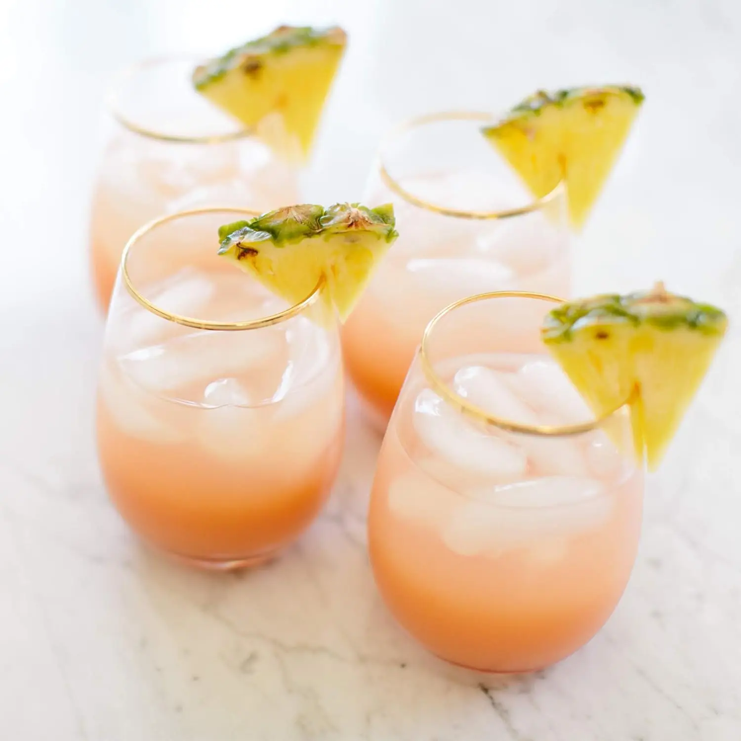 خلاط EZ 600 - برطمان WildSide+ (75 أونصة) - طاقة احترافية - تنظيف ذاتي - 4 دورات مبرمجة مسبقًا - أسود