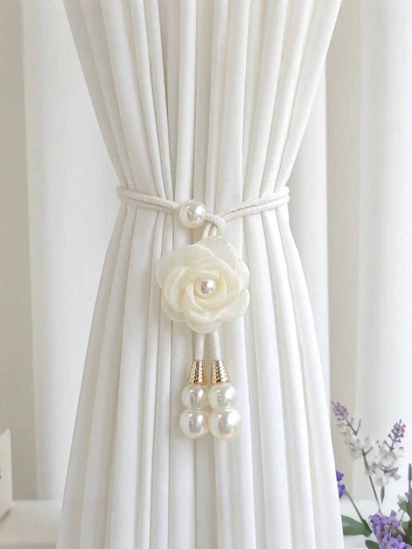 2/4pcs Realistic Rose Flower Curtain Tiebacks, Vintage Romantic Curtain Ropes, Lifelike Floral Curtain Tiebacks, Elegant Design, No-Drill Decorative Curtain Hanging Ropes, Suitable For Bedroom, Living Room, Wedding, Anniversary Dinner Decoration