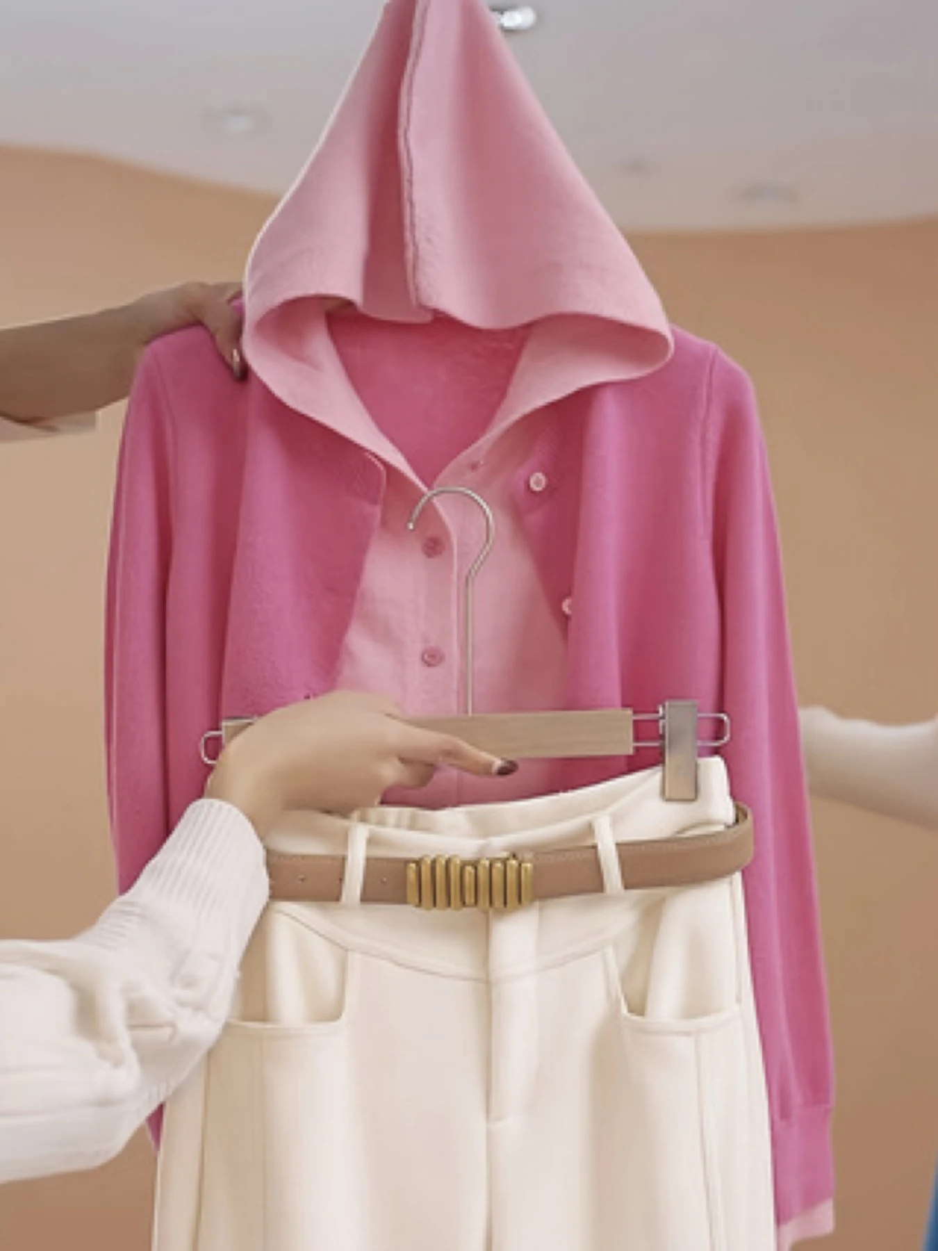 2025 الخريف/الشتاء كتلة اللون زر متماسكة مقنعين وهمية قطعتين سترة سترة