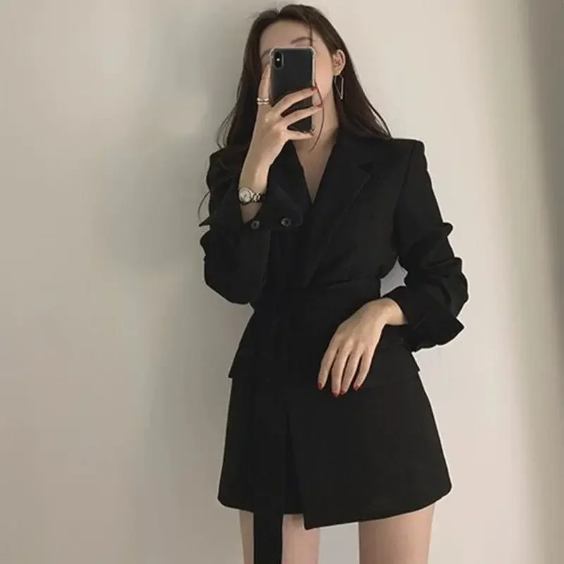 High-quality textured small suit 2025 autumn and winter retro Hong Kong style Korean version waist tie