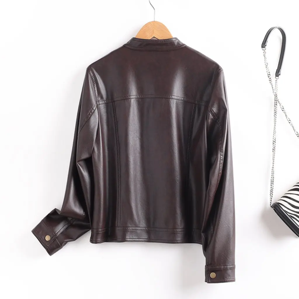 女性の PU レザー ジャケット ラウンドネック カジュアル トップ 春秋 ファッション 海寧レザー 新しいスタイル 501
