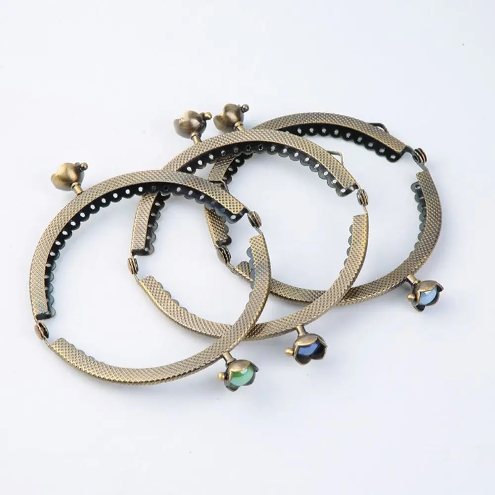 Mini Metal Purse Frame Kiss Clasp Bag Hardware Vintage Bag Kiss Clasp Lock Bag Frame Buckle DIY Craft