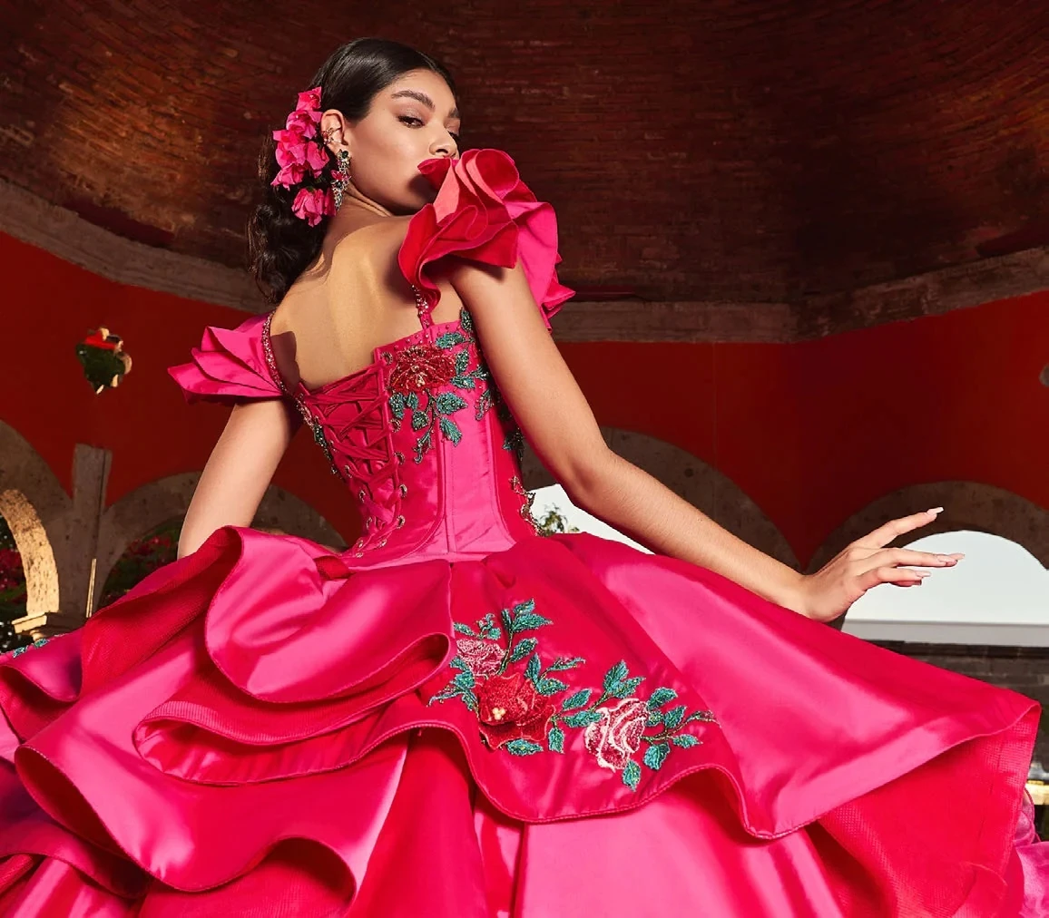 Organza Charro Quinceanera Dresses Ball Gown Off The Shoulder Appliques Beaded Puffy Mexican Sweet 16 Dresses 15 Anos Customized