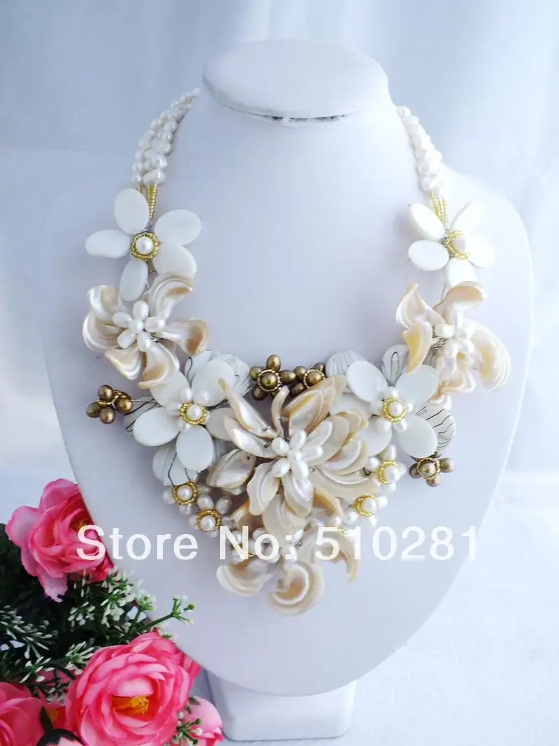 

Pretty !! Elegant shell Beads Handmade Flower Jewelry Necklace For Wedding Party 19"