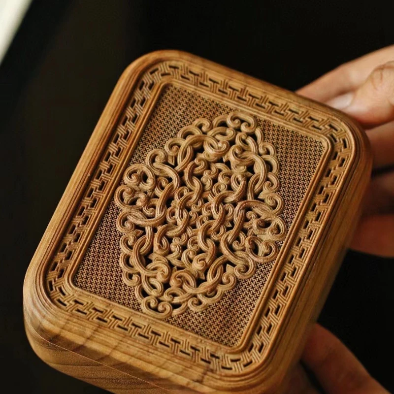 

Golden nanmu storage box mahogany high-grade precious carving