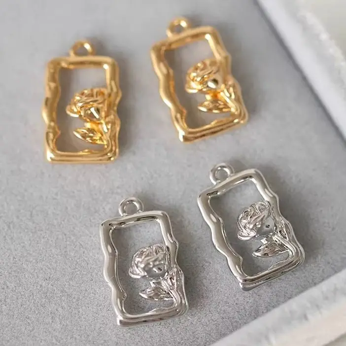 

2PCS 15.8x9.6mm Copper Plated with Real Gold Gentle Flower Square Frame Rose Pendants for DIY Handmade Jewelry Accessories
