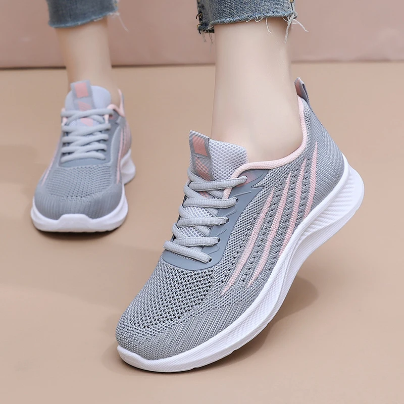 Women's Fashion Old Beijing Cloth Shoes Sports Mom Casual Shoes Comfortable Breathable Slip-On Sneakers in Various Colors