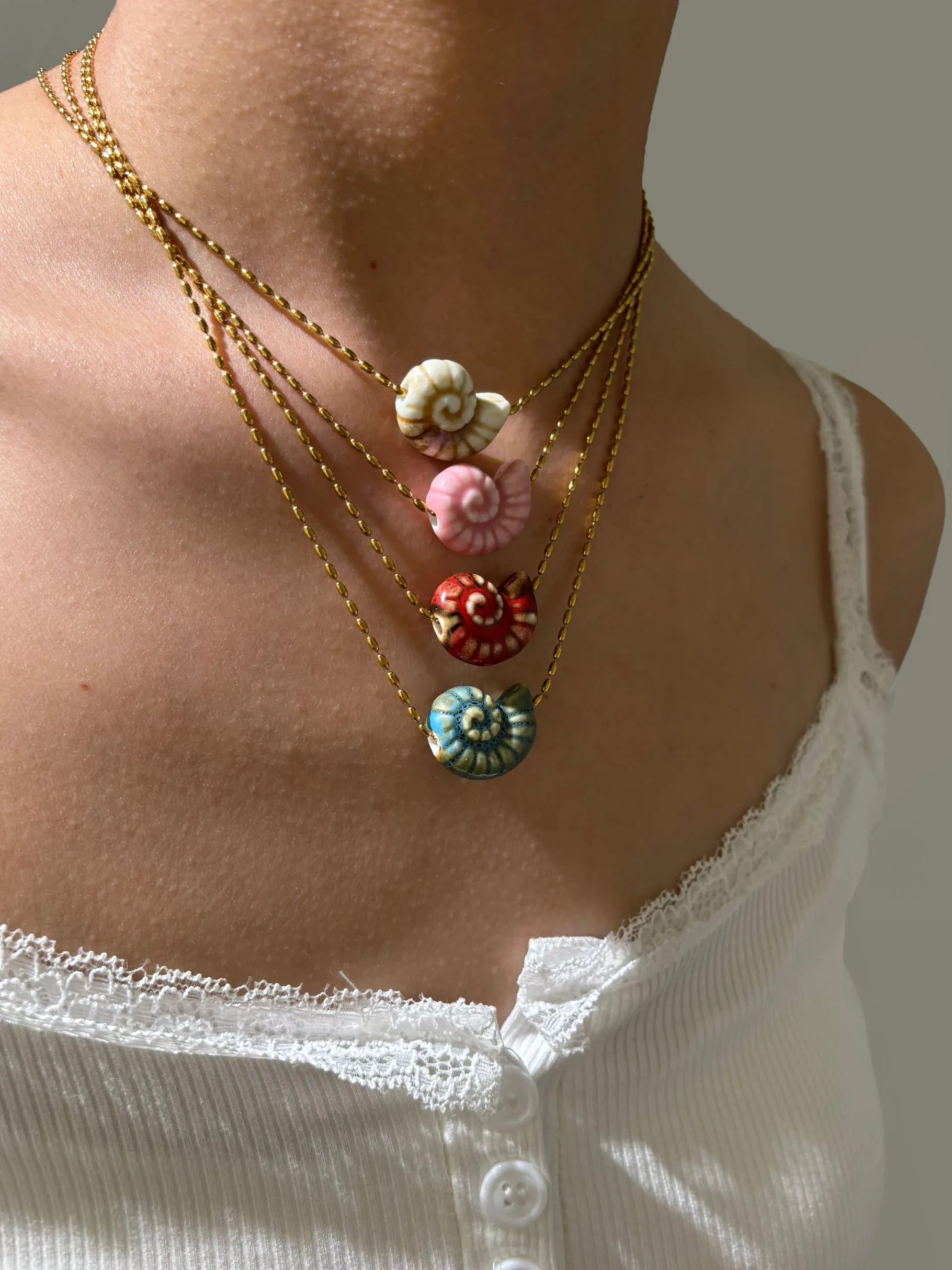 Peri'sbox New Cute Multicolour Ceramic Conch Pendant Necklace for Women Stainless Steel Chain Trendy Holiday Jewelry Gift Summer