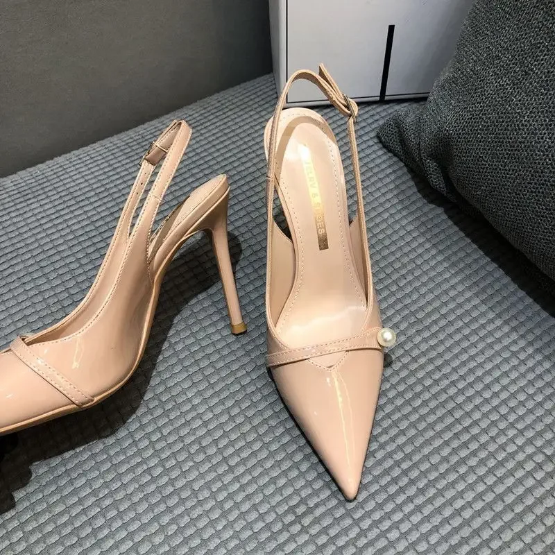 Sapatos femininos de trabalho de escritório com fivelas de pérola, dedo apontado, sandálias de salto alto, calçado fino sexy, uma palavra F, preto, verão 2024