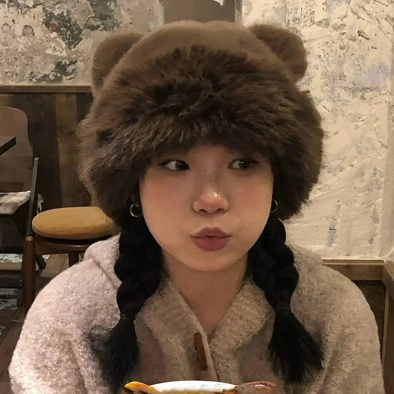 Nette Frauen Einfarbig Plüsch Hüte Warme Herbst Winter Koreanische Kleine Bär Ohren Nette Mongolischen Kappe Winddicht Ohr Schutz Bonnets