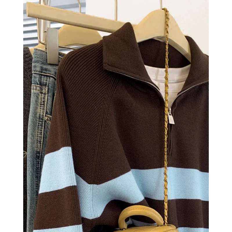 Damski sweter z paskami, zapinany na pół-zamek, jesienno-zimowy, nowy styl, luźny krój, odzież wierzchnia, dzianinowy top.