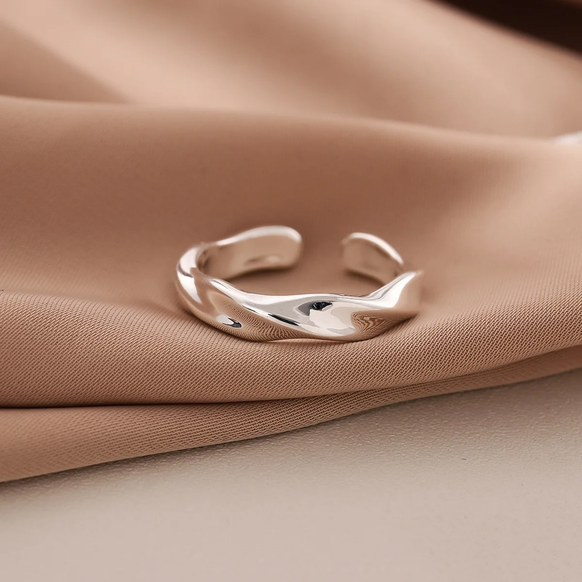 Women's 925 Sterling Silver Twisted Wave Opening Ring