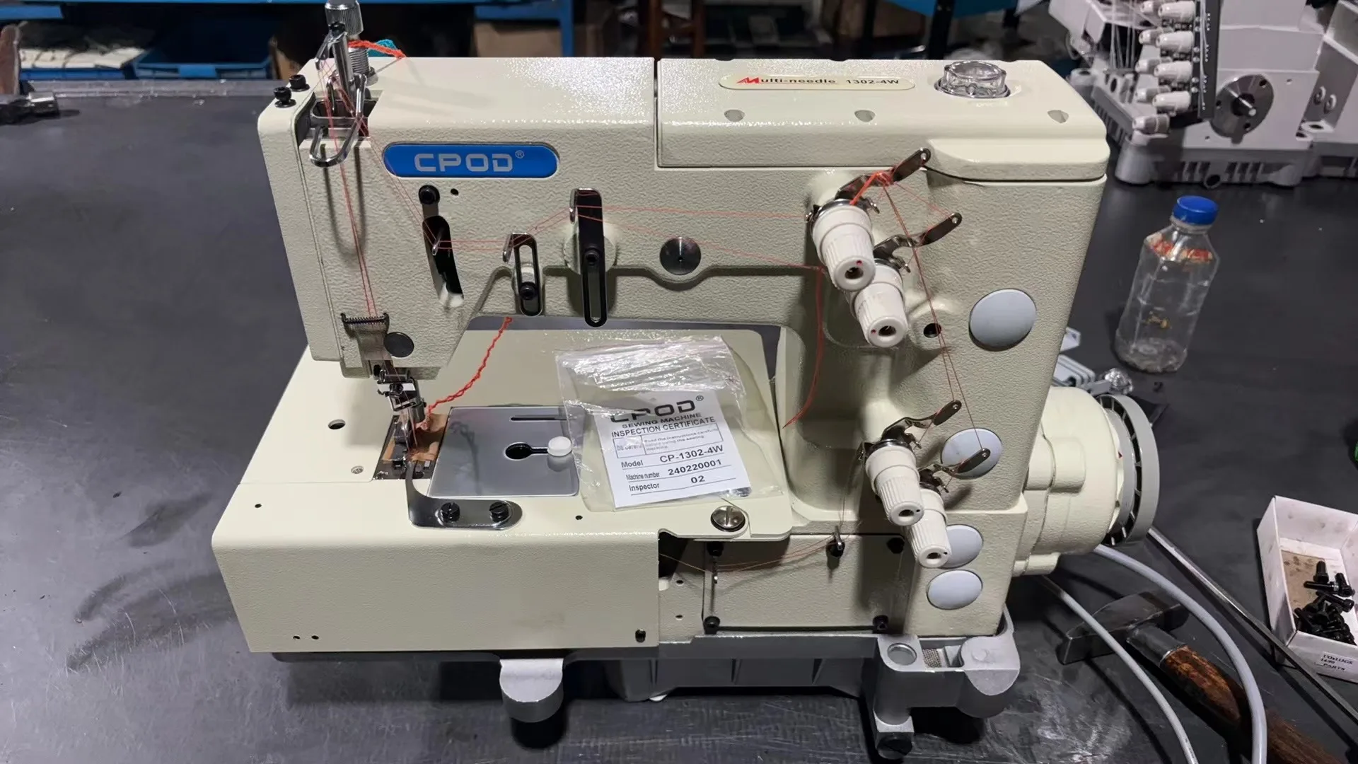 QK-1302-4W Single  /double  , Double Chain 4 Point Zigzag Lace Sewing Machine