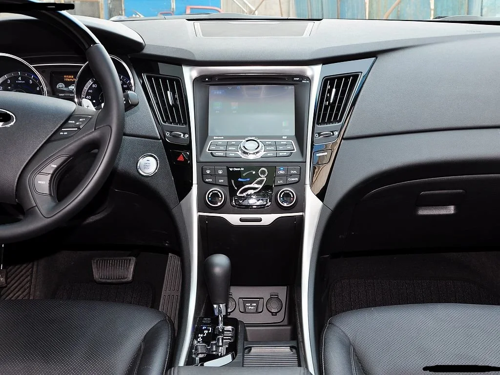 

Автомагнитола в стиле Tesla для HYUNDAI SONATA 8 2012 -2014 Android 9,0, стереоприемник, Авторадио, мультимедийный плеер, головное устройство с GPS Навигатором