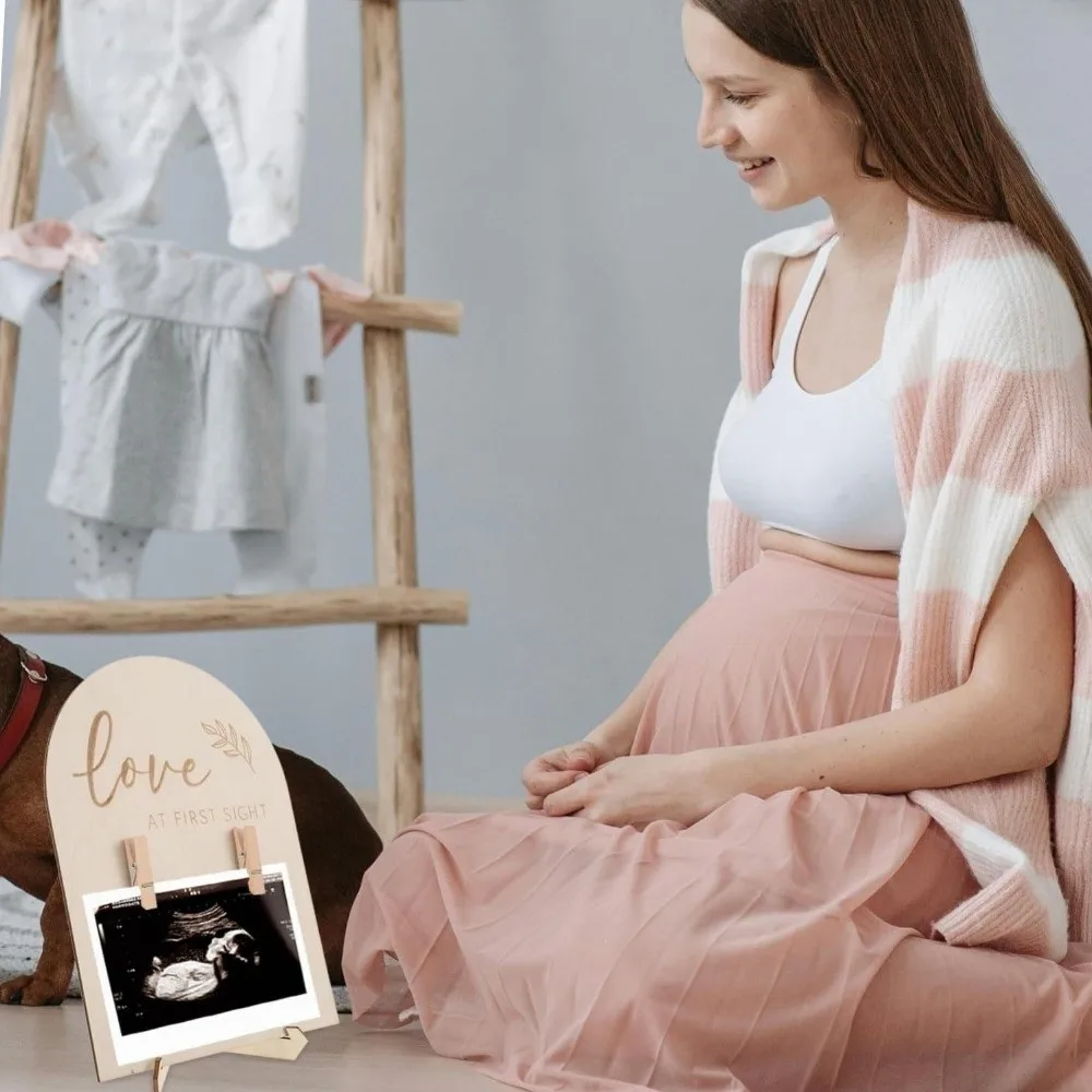 Wooden Stands Baby Ultrasound Frame Rustic Stable Pregnancy Gift Frame Maternity Gift Sentimental Display Frame Living Room