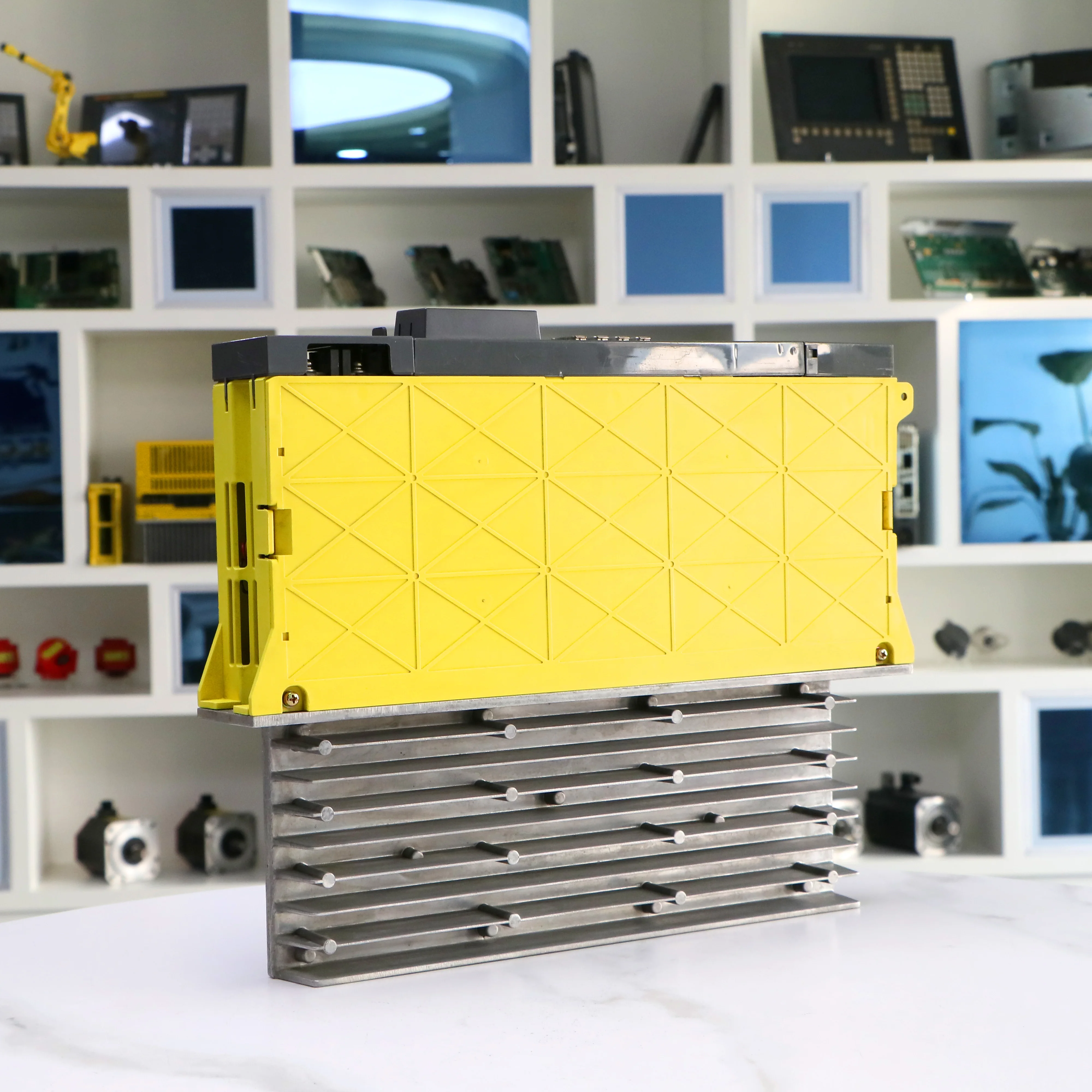 A06B-6096-H103 Fanuc 서보 드라이브 A06B6096H103, 12개월 보증 A06B 6096 H103