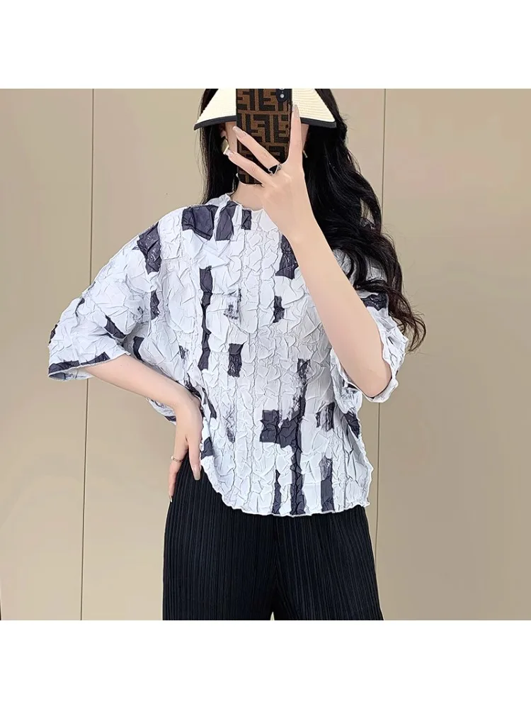 

Miyake Geometric Printed Folded T-shirt for Women's Spring and Summer New High Quality Comfortable Loose Top Aesthetic Clothing