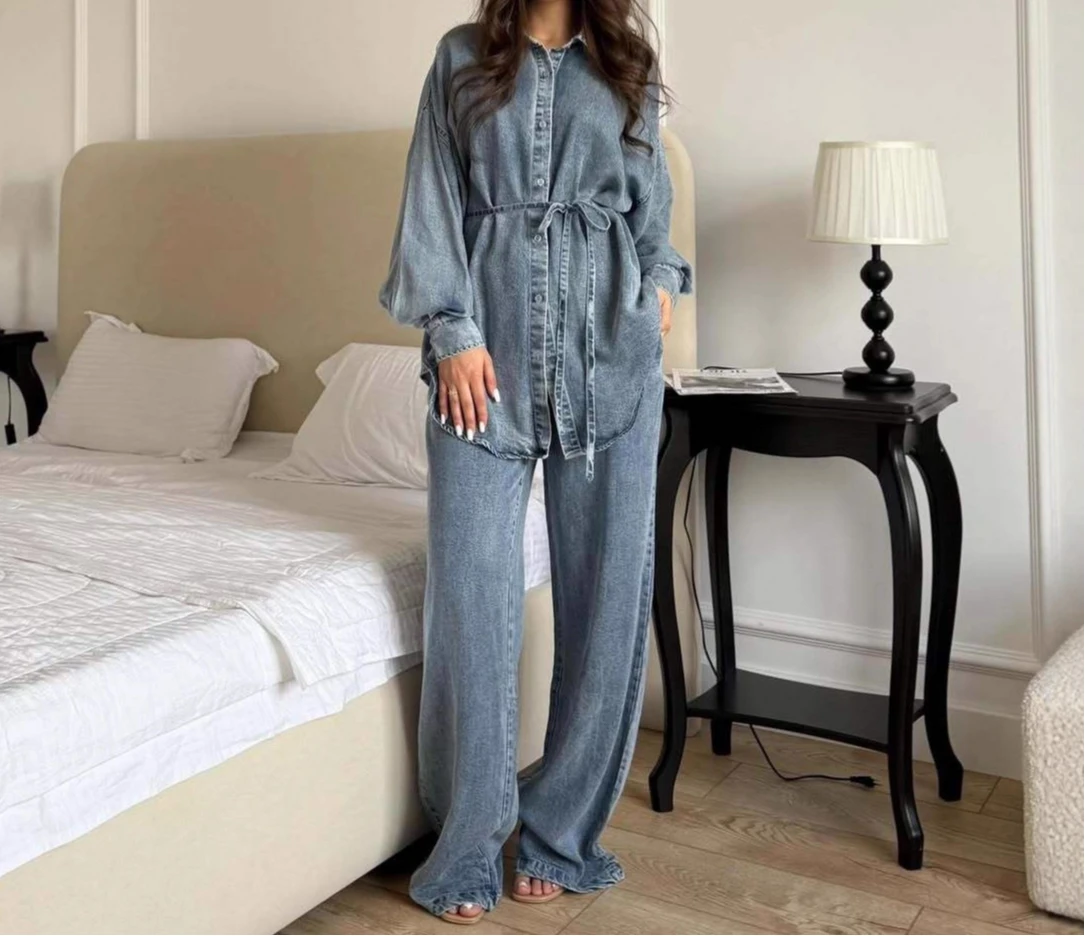 

2026 Autumn and Winter Temperament Fashion Shirt Button Straps Loose Jacket Denim Suit Women's Clothing