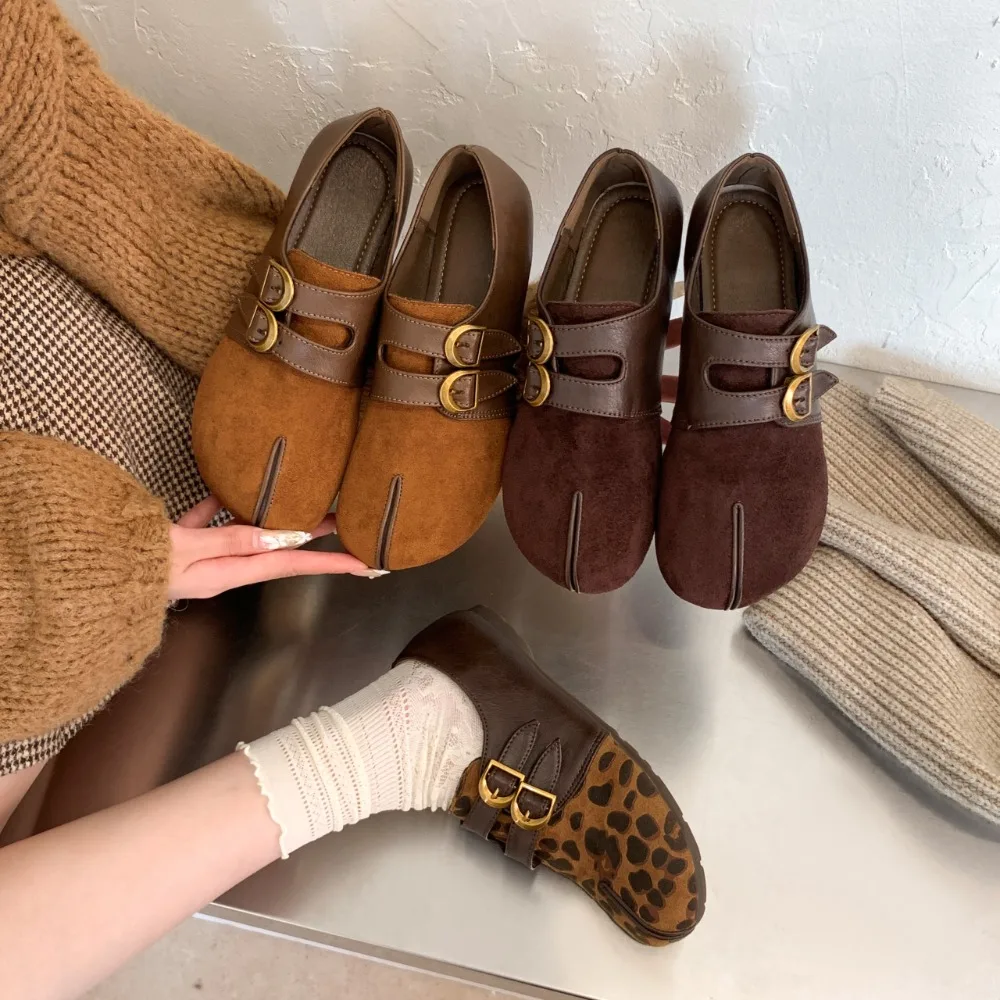Women Split Toe Double Buckle Suede Mary Jane Flats Leopard Print Casual Loafers