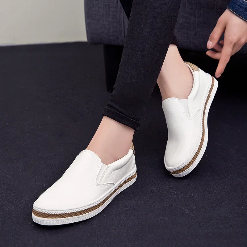 High Quality Soft Leather Shoes Women Flats Fashion Ladies Loafers Casual Womens Brand Black White Shoes