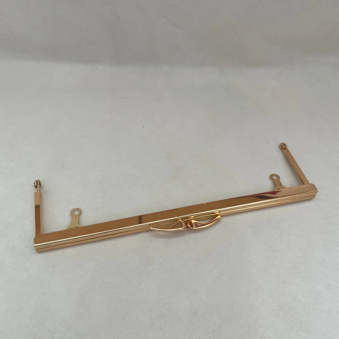 Kiss Lock Clasp Purse Frame with Chain Rings for Wallet Making Handbag Marriage Bag Closure Parts and Accessories with Screws