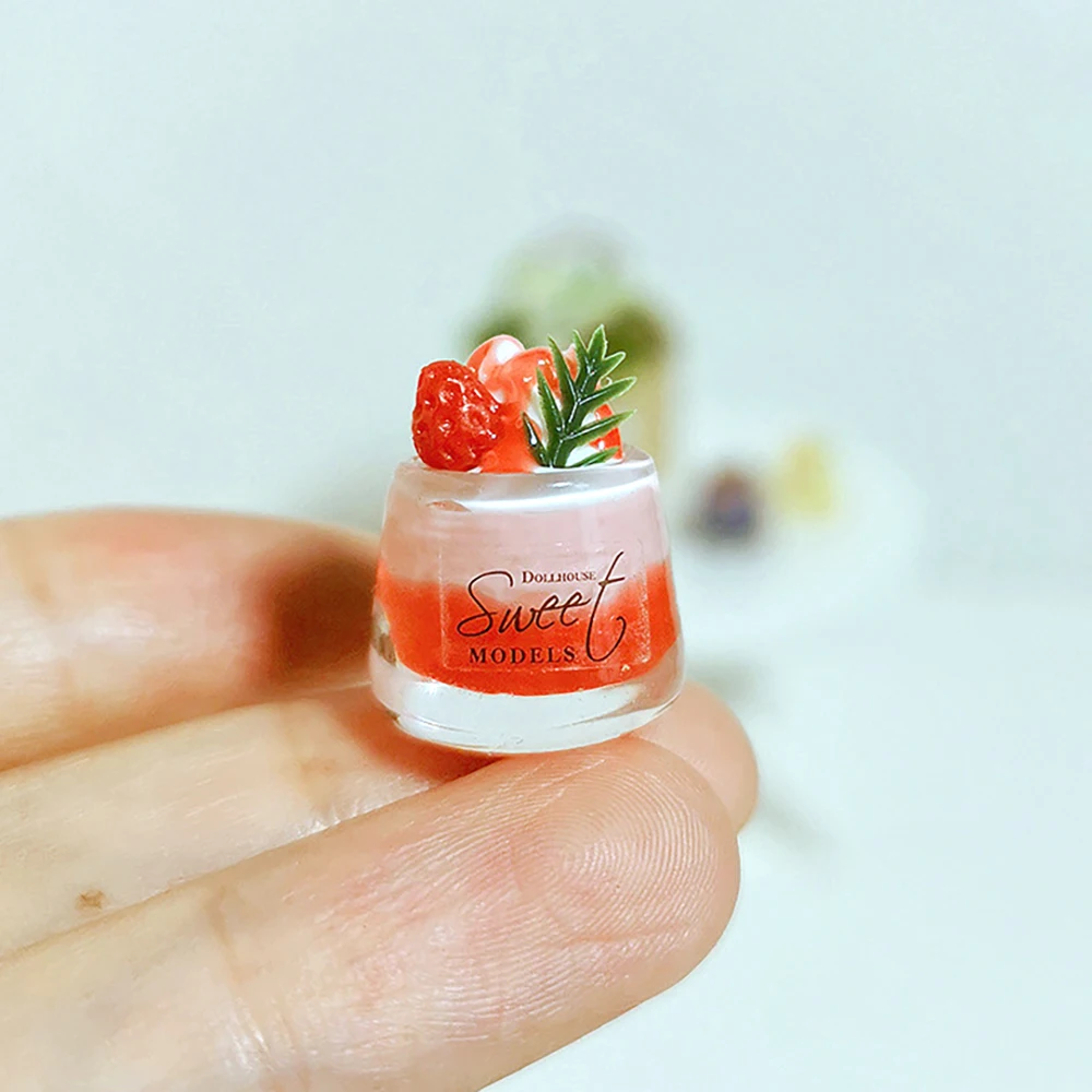 1Pcs 1/12 Dollhouse Miniature Fruit Ice Cream Mini Dessert Food Model for ob11 bjd Doll House Accessories Decoration