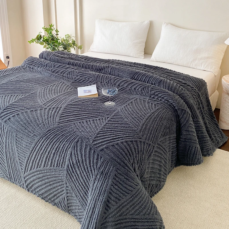 New Arrival Geometric Line Tufted Fleece Thickened Blanket, Multifunctional Throw Blanket for Bed & Sofa