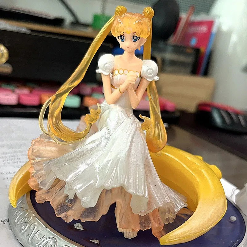 Anime Figure Sailor Moon Ornament  Aesthetic Figure Model Glowing Night Light Room Desktop Decoration Doll Toy Children Gift