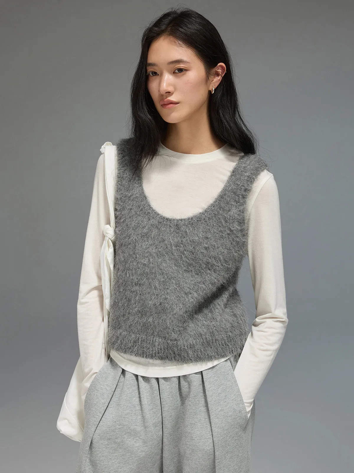 

JUSLIN Korean Sle Layering Alpaca Wool Blend Long Fce Feel Double U-Ne Knitted Vest M026 Spring Faion Set for Women