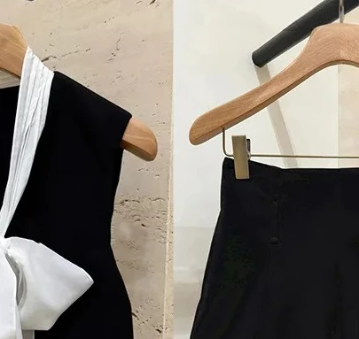 

Женский костюм-двойка с черным бантом, топ без рукавов с V-образным вырезом или повседневные шорты