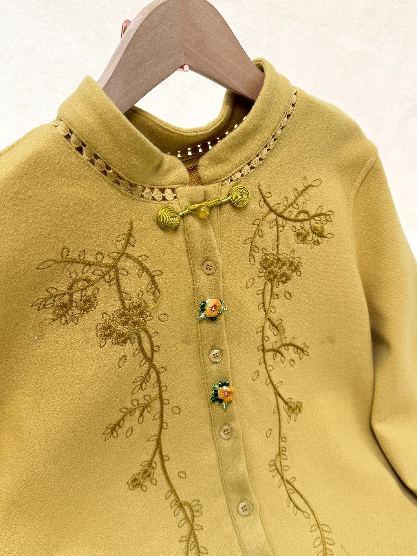

PTHERINE Spring Season Embroidered Floral Button up Top Elegant Detailed Stitching 3D Flowers Women's Loose Fit Long Sle...