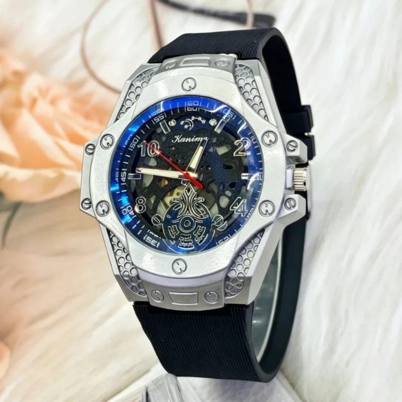 New Fashion Luxury Man High Quality Hollow Silicone Watch Men Business Quartz Watches Students Sports Clock Wrist Watches Gifts