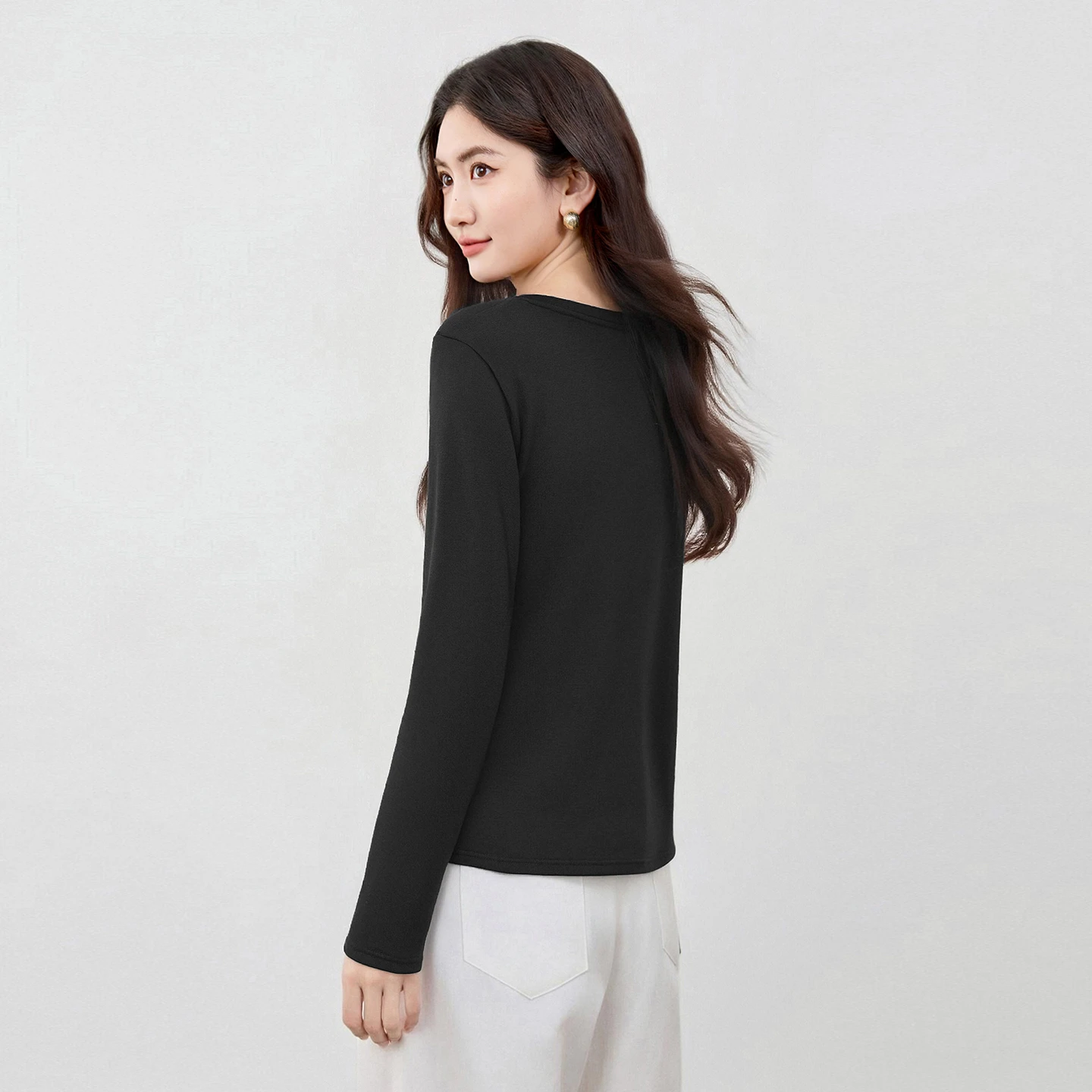 SENTUBILA Long Sleeve T Shirt for Women 2026 Solid Soft Wool Blend Round Neck Knit Tee Spring Simple Top Woman Clothes W61SF5841
