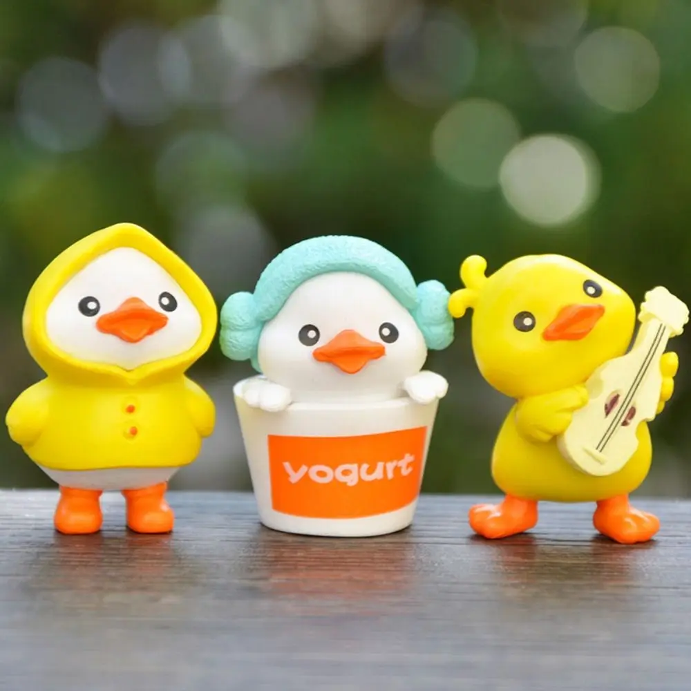 Ornamenti da forno Modello da collezione Modelli fatti a mano Giocattolo Piccola bambola di anatra Piccola anatra gialla Action Figures Ornamenti in PVC