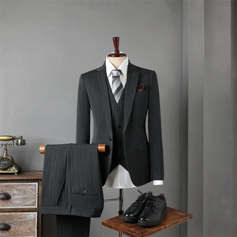 (63) Customized New Men's Business Groom Suit with Wedding Formal Wear