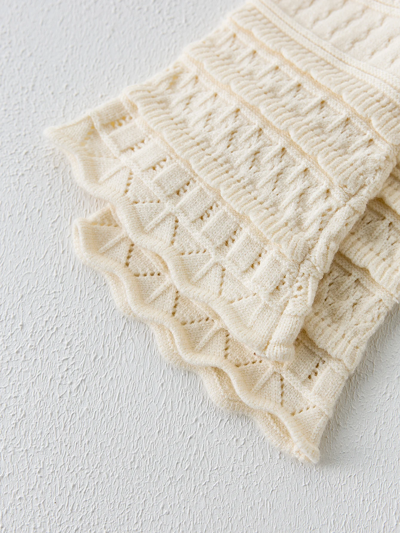 Bild 7: Herbst-Babypullover und Retro-Stil Woll-Oberteil für Mädchen