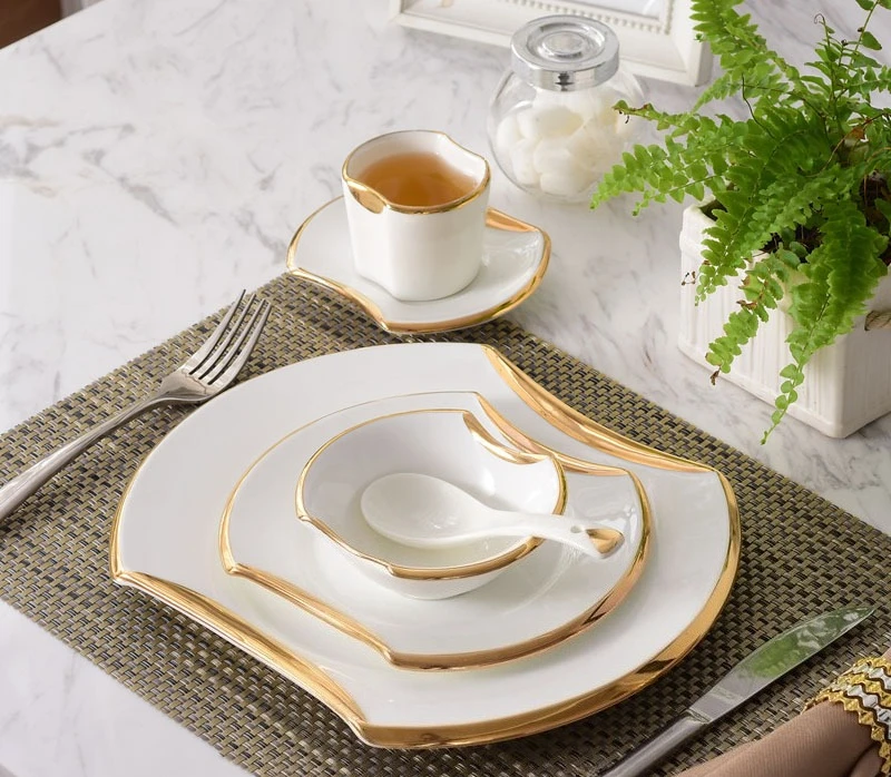

Nordic Western style Tableware Sets for Home Use New Cup - and - Saucer Sets with Steak Plates in European style for Showrooms