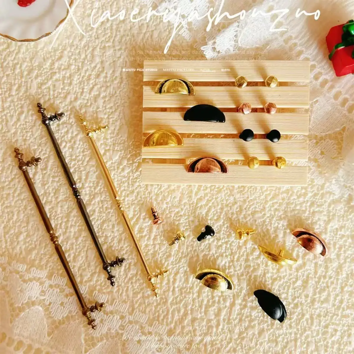 1：6 Dollhouse Mini Pulls Drawer Cabinet Handle Pacifier Ring Handmade DIY 1:12 Miniaturas Accessories Decorative Door